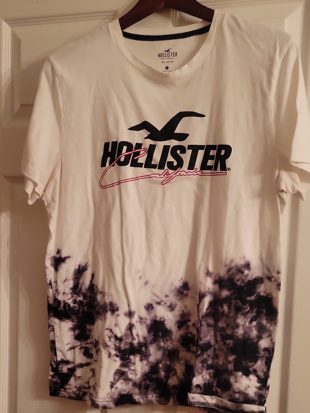Hollister Men’s White & Black Tie-Dye Logo T-Shirt Worn Once